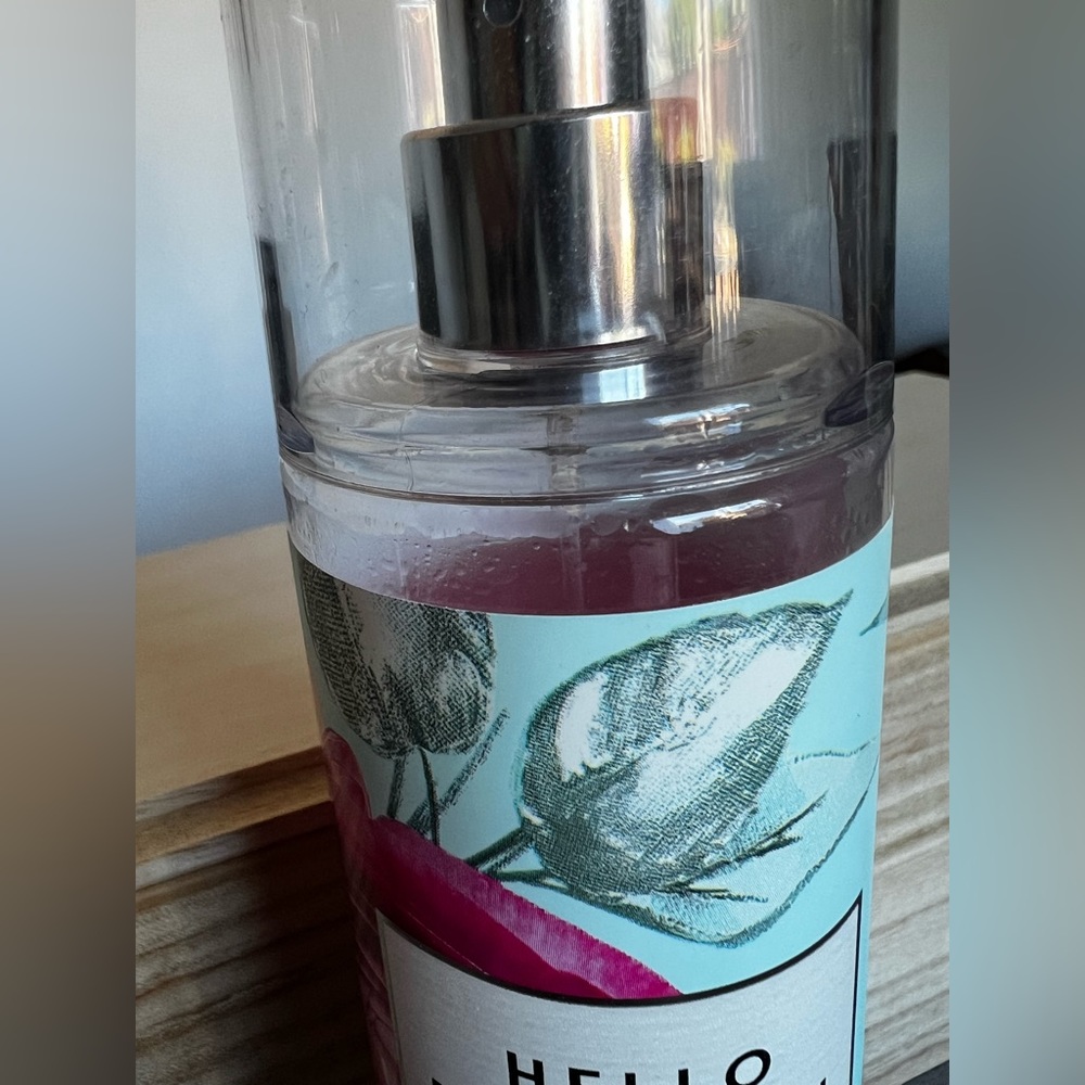 Bath & Body Works Hello Beautiful - Picture 3 of 4